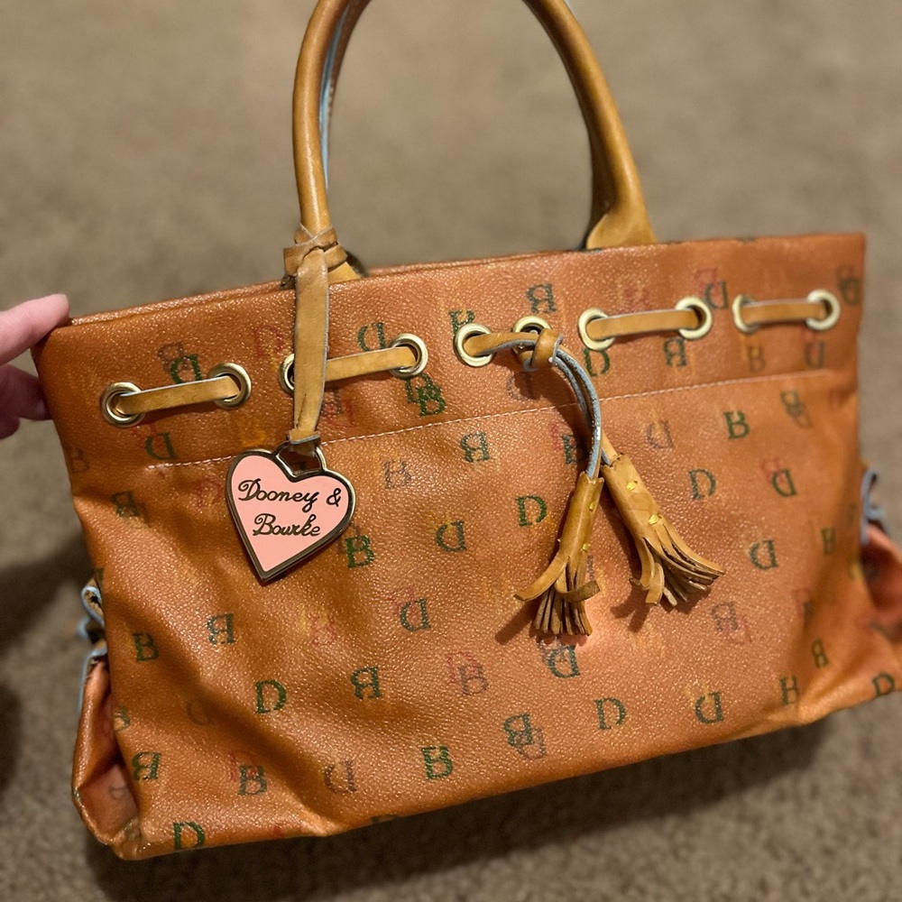 Dooney & Bourke Vintage Y2K Pink Leather Tote Bag - Picture 2 of 16